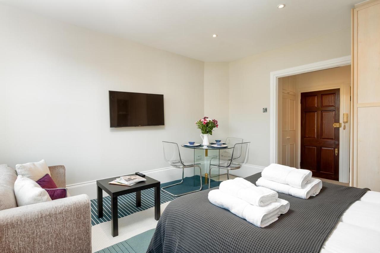 Capital Sloane Street Studio With Balcony Londra Exterior foto